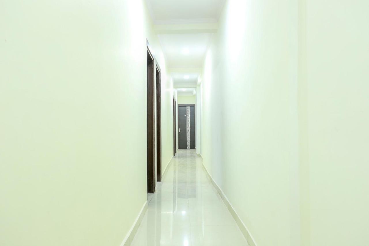 Oyo 77819 Shahdara Inn New Delhi Exterior foto